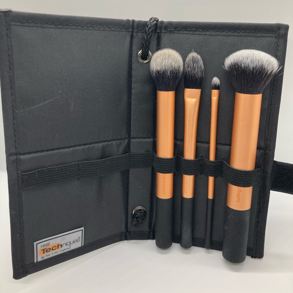 Real Techniques Complexion brush set - used